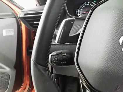 Photo 22 Peugeot 2008  BlueHDi 130 S&S EAT8