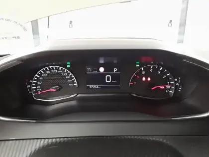 Photo 9 Peugeot 2008  BlueHDi 130 S&S EAT8