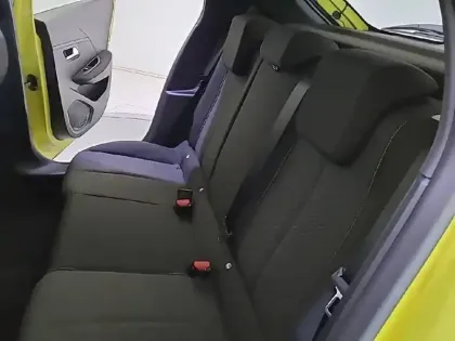 Photo 42 Peugeot 208  Hybrid 100 e-DCS6