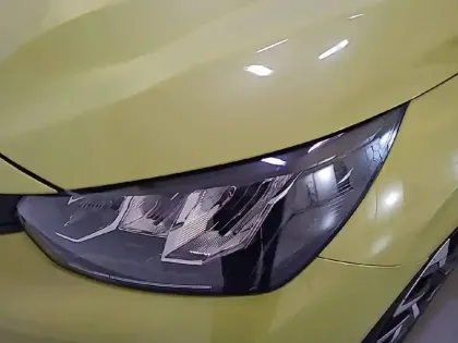 Photo 46 Peugeot 208  Hybrid 100 e-DCS6