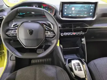 Photo 38 Peugeot 208  Hybrid 100 e-DCS6