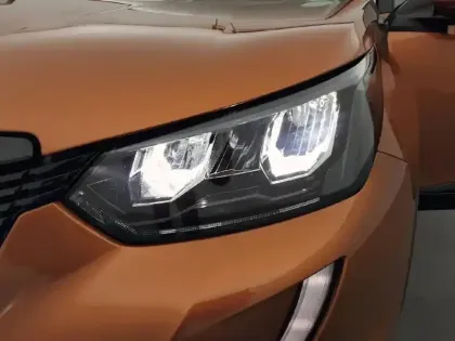 Photo 35 Peugeot 2008  PureTech 130 S&S BVM6