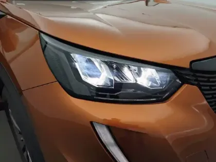 Photo 14 Peugeot 2008  PureTech 130 S&S BVM6