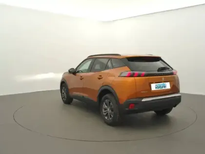 Photo 7 Peugeot 2008  PureTech 130 S&S BVM6