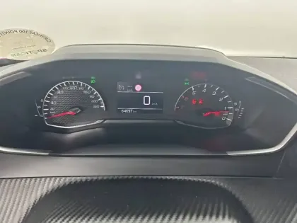 Photo 9 Peugeot 2008  PureTech 100 S&S BVM6