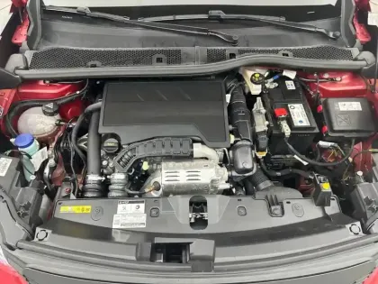 Photo 14 Peugeot 2008  PureTech 100 S&S BVM6