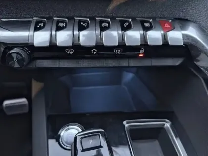 Photo 22 Peugeot 3008  BlueHDi 130ch S&S EAT8