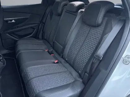 Photo 11 Peugeot 3008  BlueHDi 130ch S&S EAT8