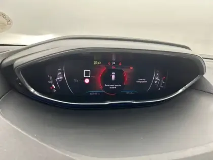 Photo 32 Peugeot 3008  BlueHDi 130ch S&S EAT8