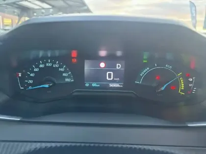 Photo 9 Peugeot 208  Electrique 50 kWh 136ch