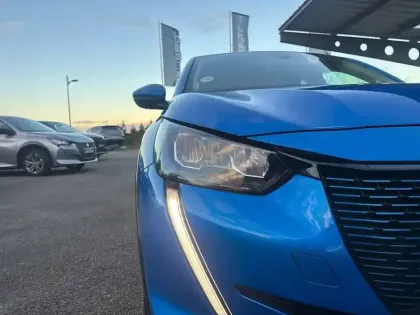 Photo 15 Peugeot 208  Electrique 50 kWh 136ch