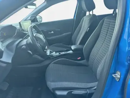 Photo 10 Peugeot 208  Electrique 50 kWh 136ch