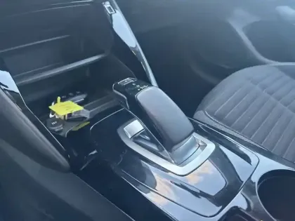 Photo 13 Peugeot 208  Electrique 50 kWh 136ch