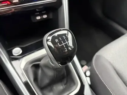 Photo 25 Volkswagen T-roc  1.0 TSI 116 Start/Stop BVM6