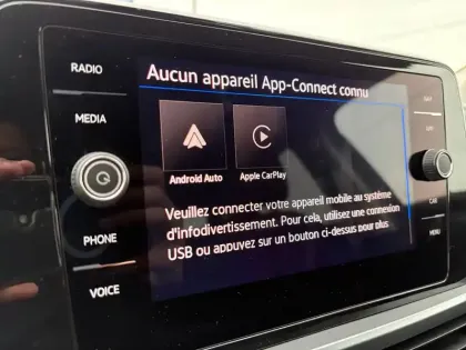 Photo 26 Volkswagen T-roc  1.0 TSI 116 Start/Stop BVM6