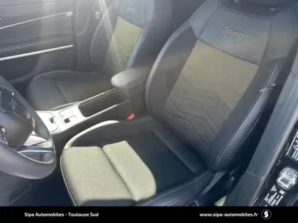 Photo 65 Jeep Avenger  115 kW 4x2