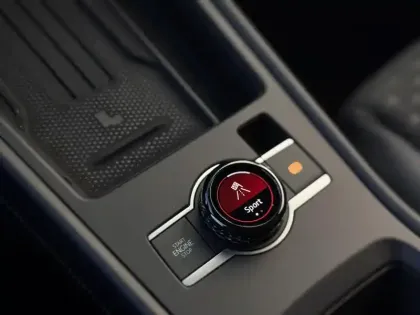 Photo 29 Volkswagen T-roc  1.5 eTSI EVO2 Hybrid 150 ch DSG7