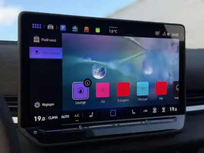 Photo 37 Volkswagen T-roc  1.5 eTSI EVO2 Hybrid 150 ch DSG7