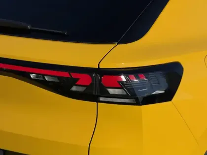 Photo 7 Volkswagen T-roc  1.5 eTSI EVO2 Hybrid 150 ch DSG7