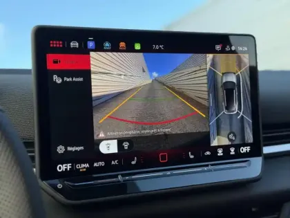 Photo 30 Volkswagen T-roc  1.5 eTSI EVO2 Hybrid 150 ch DSG7