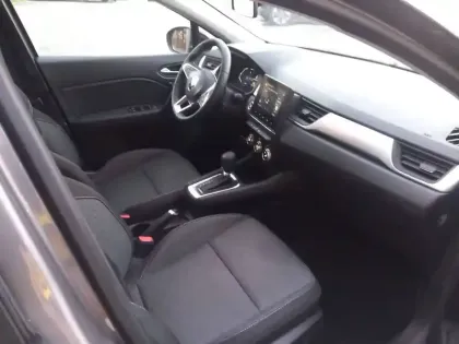 Photo 13 Renault Captur  E-Tech full hybrid 145