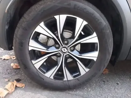 Photo 15 Renault Captur  E-Tech full hybrid 145