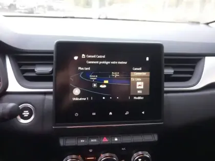 Photo 11 Renault Captur  E-Tech full hybrid 145