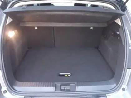 Photo 14 Renault Captur  E-Tech full hybrid 145