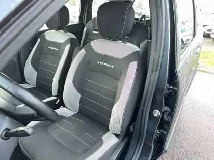 Photo 16 Dacia Lodgy  TCe 115 7 places