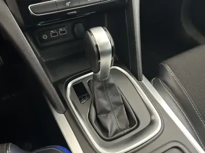 Photo 25 Renault Megane  IV Estate Blue dCi 115 EDC