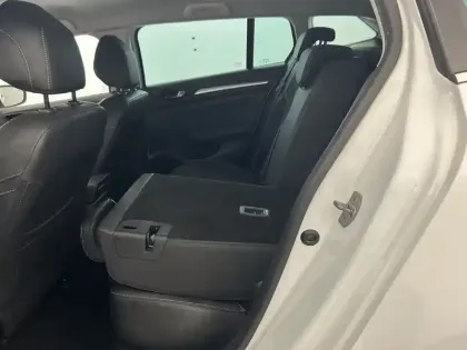 Photo 28 Renault Megane  IV Estate Blue dCi 115 EDC