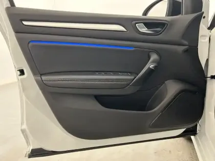 Photo 29 Renault Megane  IV Estate Blue dCi 115 EDC