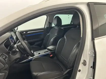 Photo 26 Renault Megane  IV Estate Blue dCi 115 EDC