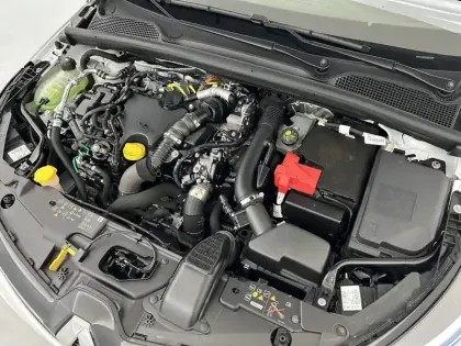 Photo 21 Renault Clio  Blue dCi 100