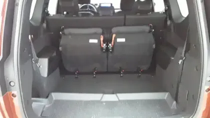 Photo 8 Dacia Jogger  TCe 110 7 places