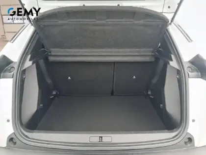 Photo 66 Peugeot 2008  PureTech 100 S&S BVM6