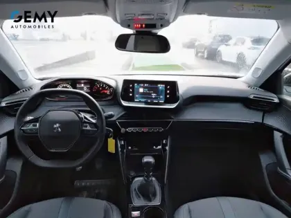 Photo 7 Peugeot 2008  PureTech 100 S&S BVM6