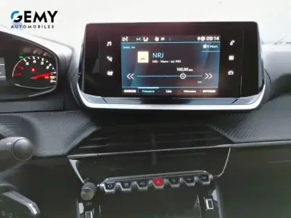 Photo 11 Peugeot 2008  PureTech 100 S&S BVM6