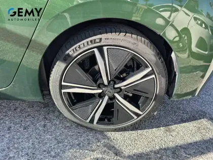 Photo 10 Peugeot 308  PureTech 130ch S&S EAT8