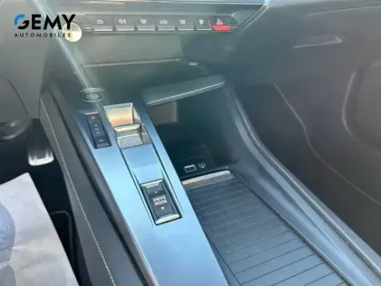 Photo 13 Peugeot 308  PureTech 130ch S&S EAT8