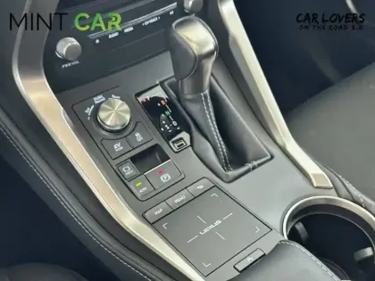 Photo 14 Lexus Nx  300h 4WD