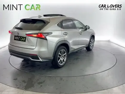 Photo 6 Lexus Nx  300h 4WD