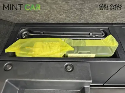 Photo 23 Lexus Nx  300h 4WD