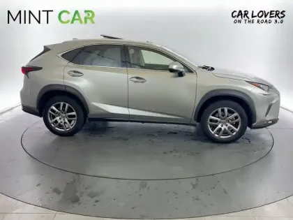 Photo 5 Lexus Nx  300h 4WD