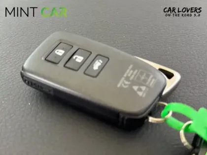 Photo 29 Lexus Nx  300h 4WD