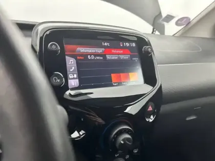 Photo 47 Peugeot 108  VTi 72ch S&S BVM5