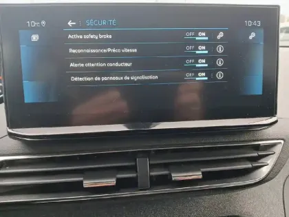 Photo 20 Peugeot 3008  Puretech 130ch S&S EAT8