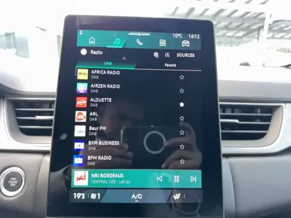 Photo 25 Renault Symbioz  E-Tech full hybrid 145