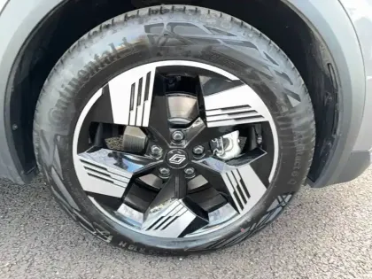 Photo 6 Renault Symbioz  E-Tech full hybrid 145