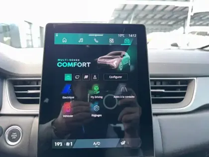 Photo 27 Renault Symbioz  E-Tech full hybrid 145